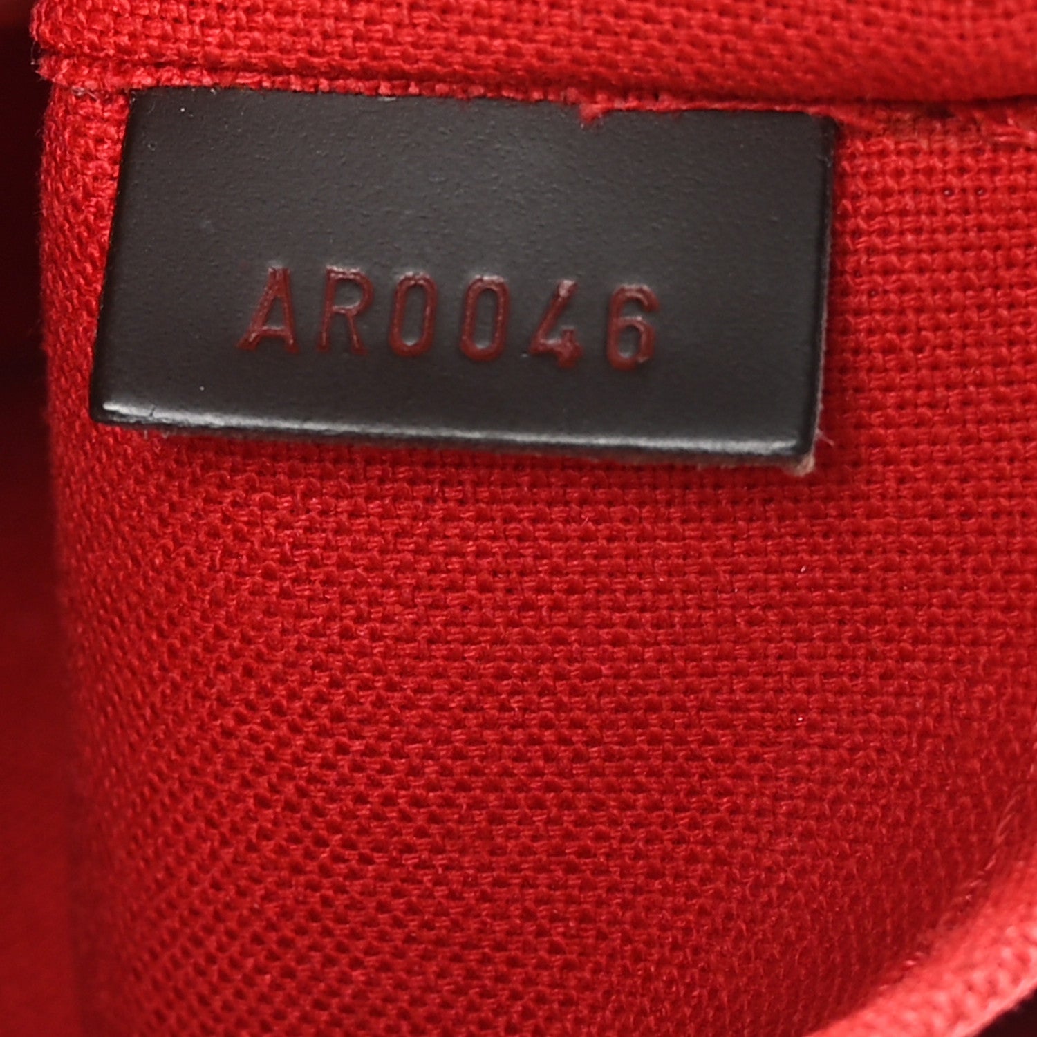 Louis Vuitton Damier Ebene Illovo MM 7 of 10