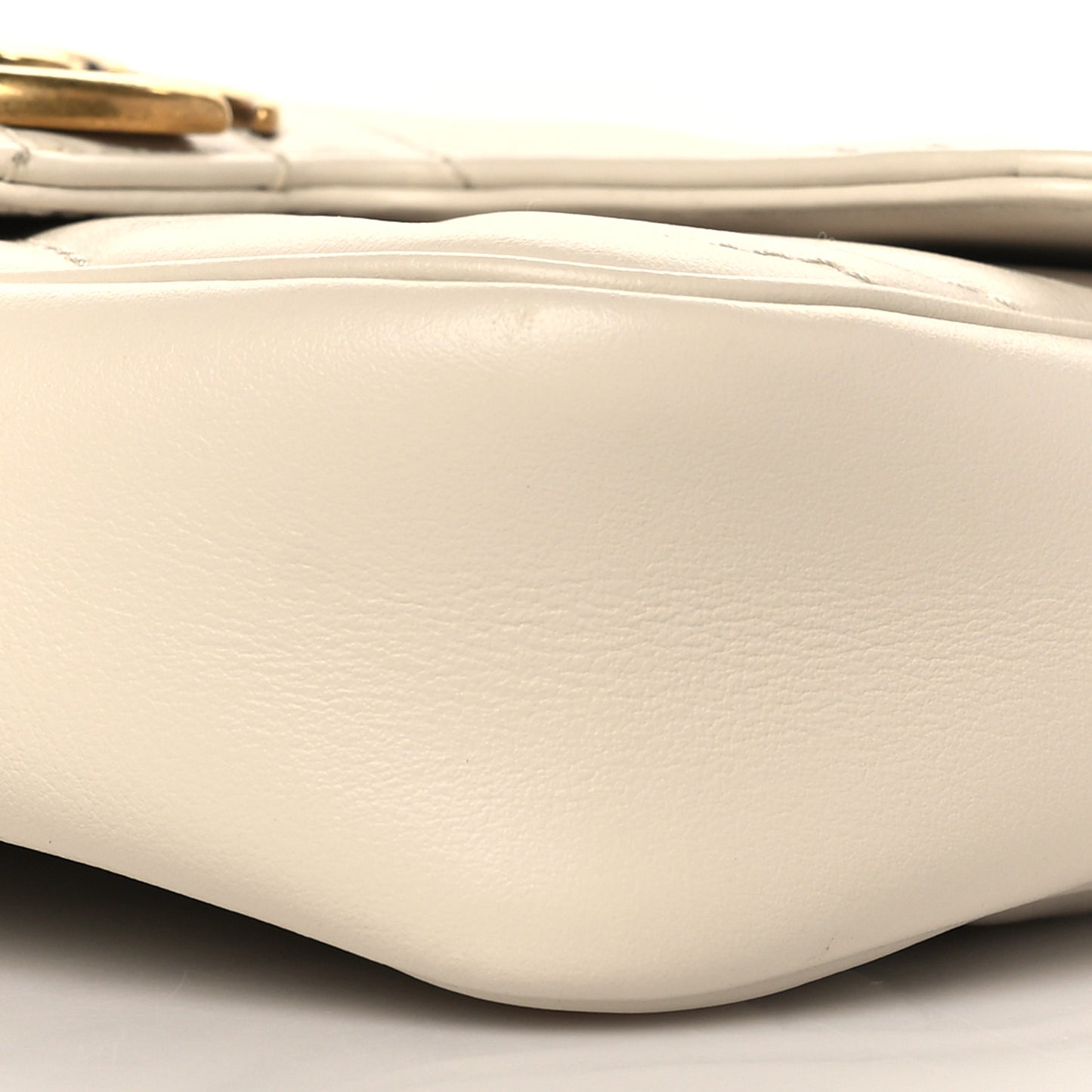 Calfskin Matelasse Super Mini GG Marmont Shoulder Bag White
