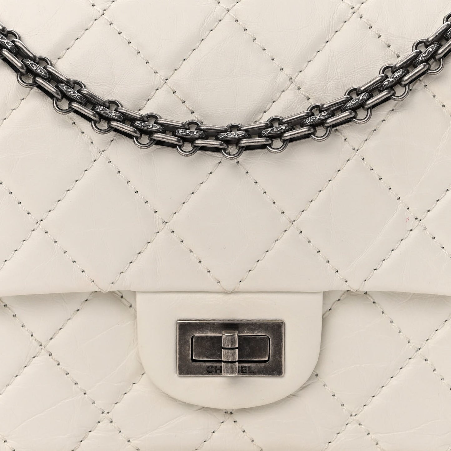 Aged Calfskin Quilted 2.55 Reissue 226 Flap Ivory