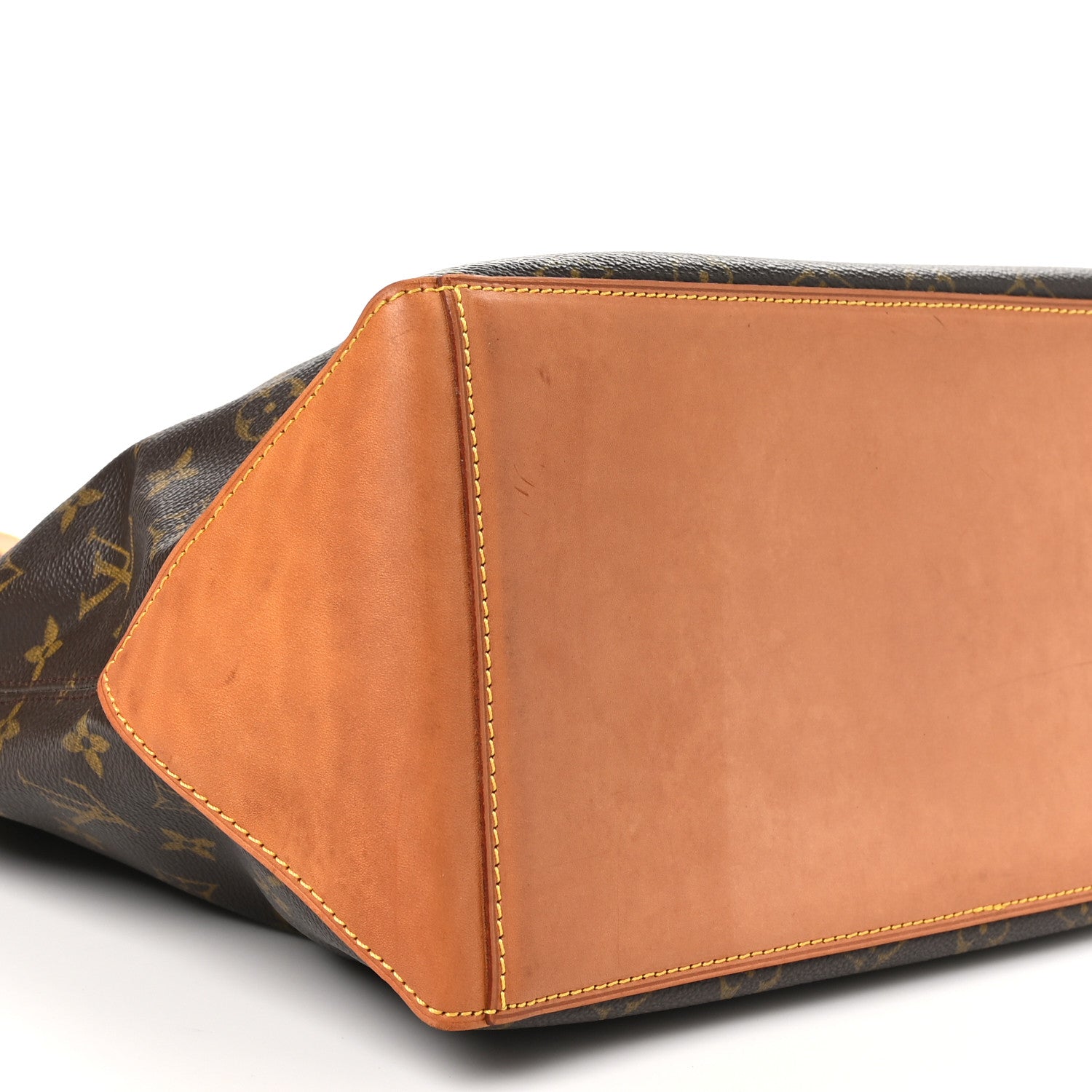 Louis Vuitton Monogram Cabas Mezzo 8 of 10