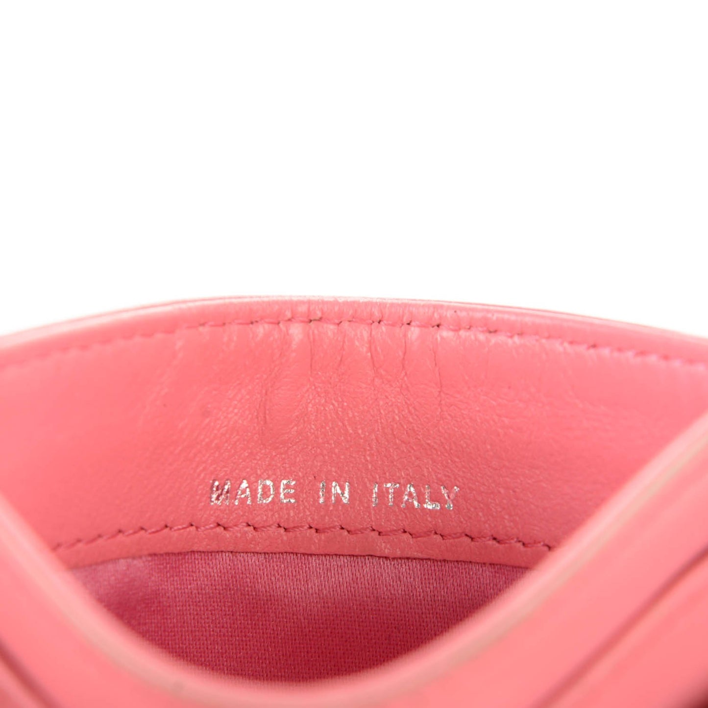 Lambskin Camellia Embossed Card Holder Pink