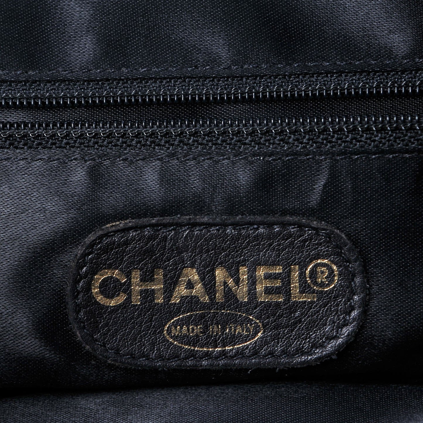 Caviar CC Hobo Black