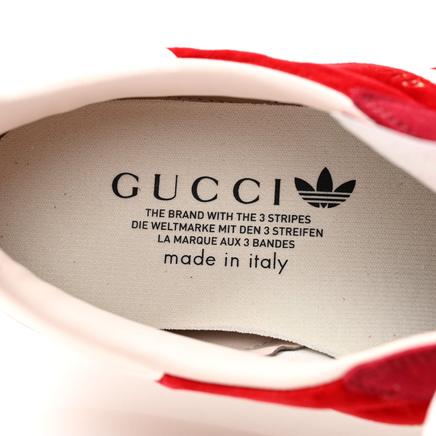 X ADIDAS Softy Velvet Suede Madeira Demetra Mens Gazelle Sneakers 11 Vulcanic Red Off White Hibiscus Red