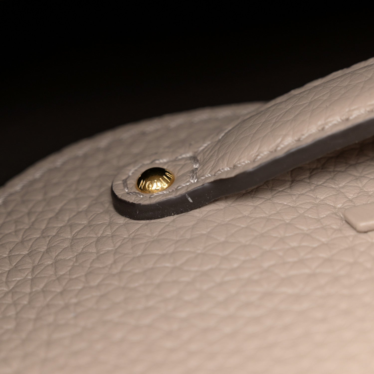 Louis Vuitton Taurillon Capucines BB Galet 11 of 11