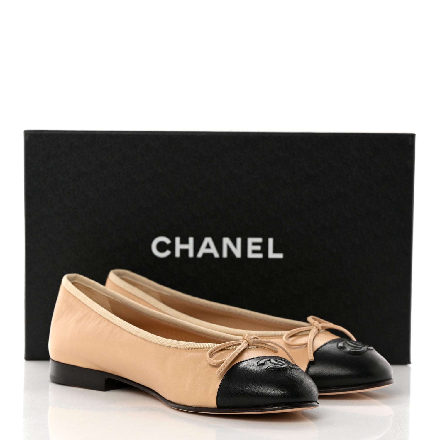 Chanel Lambskin Cap Toe CC Ballerina Flats 36 Beige Black 10 of 10