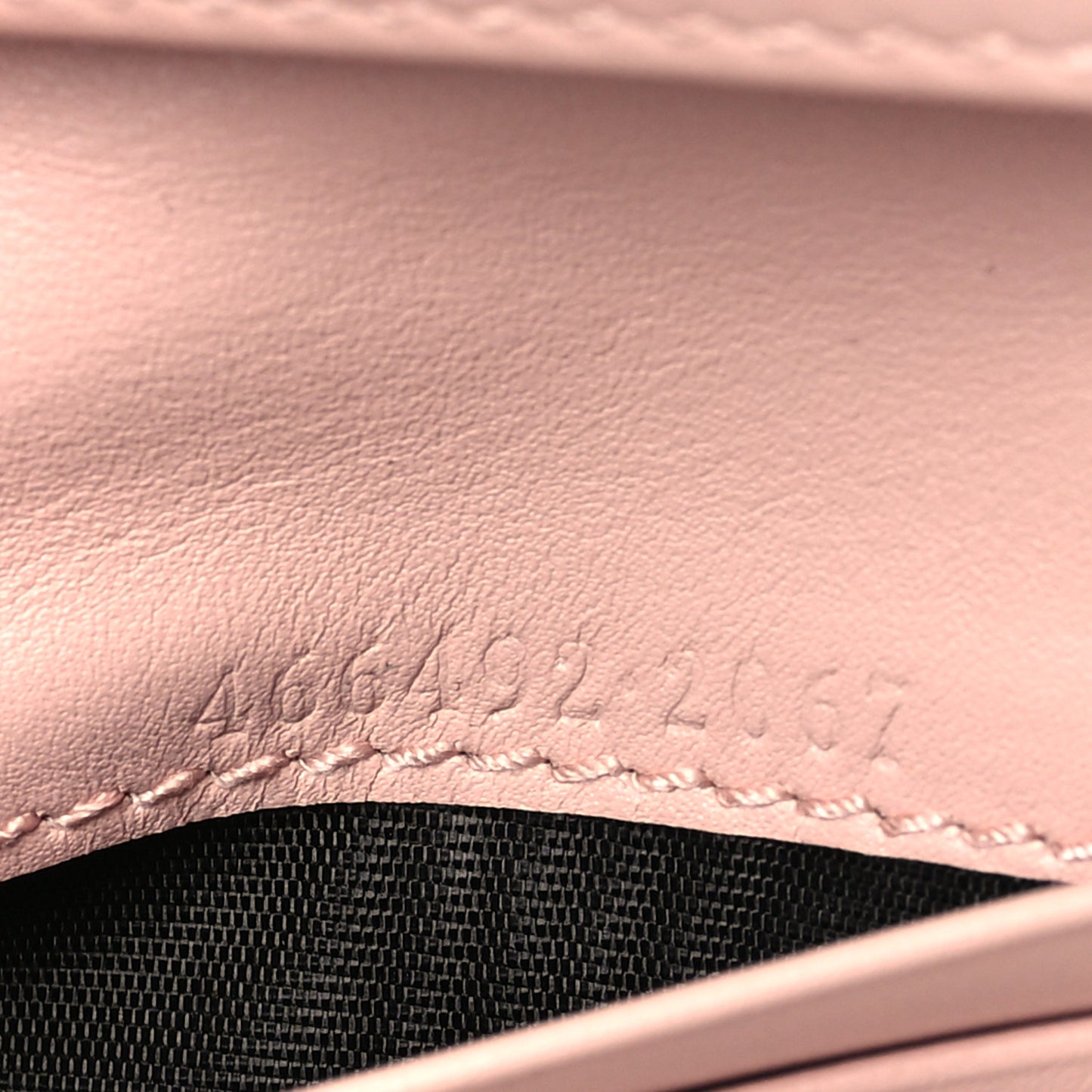 Calfskin Matelasse GG Marmont Card Case Wallet Perfect Pink