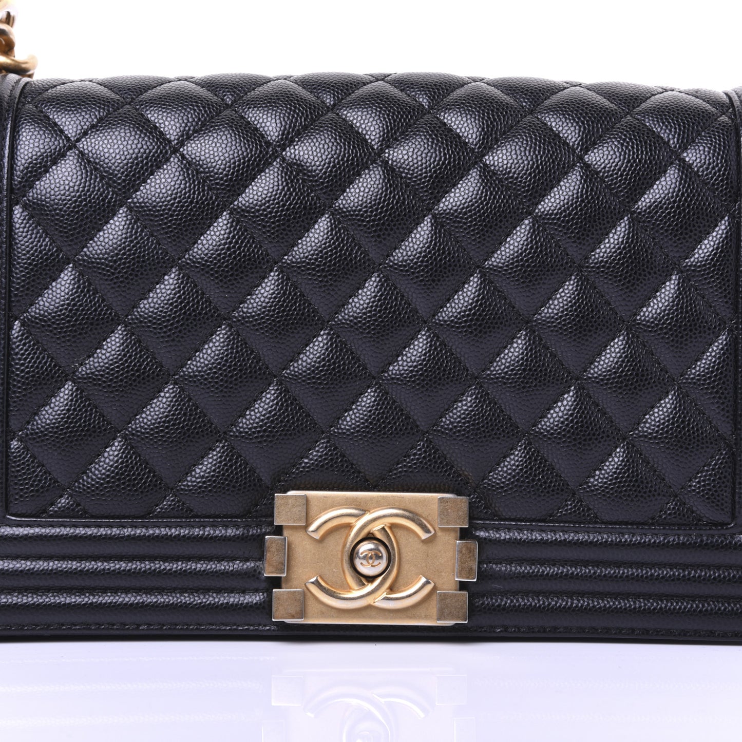 Caviar Quilted Medium Boy Flap Black