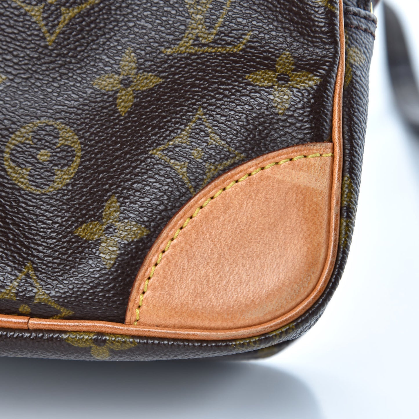 Monogram Amazone