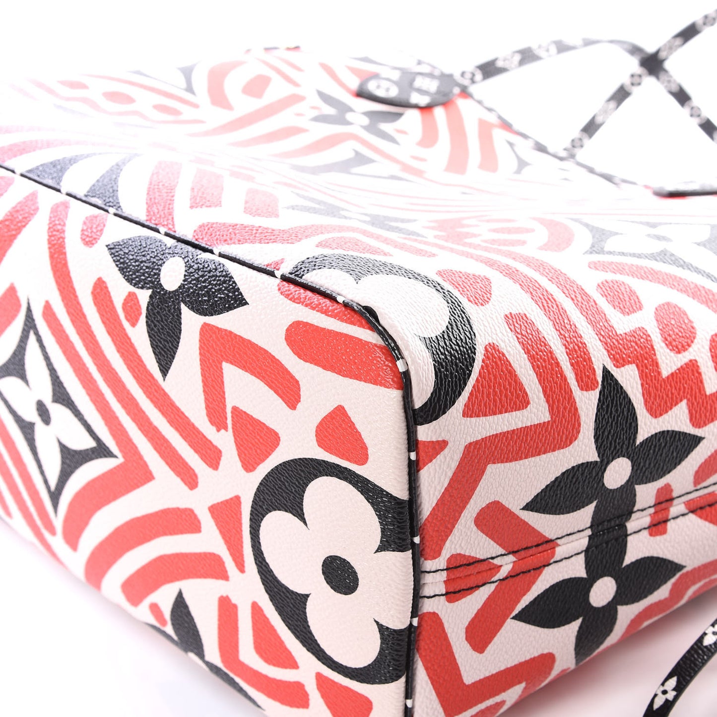 Monogram Giant Crafty Neverfull MM Creme Rouge Black
