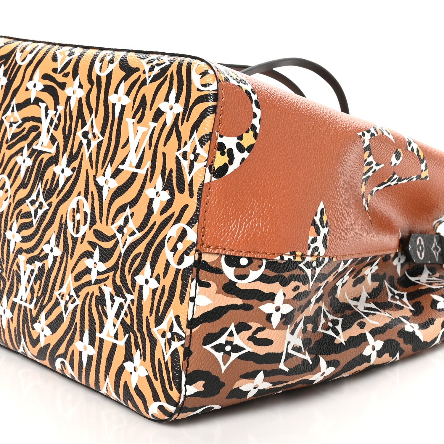 Louis Vuitton Monogram Giant Jungle NeoNoe Caramel 9 of 9