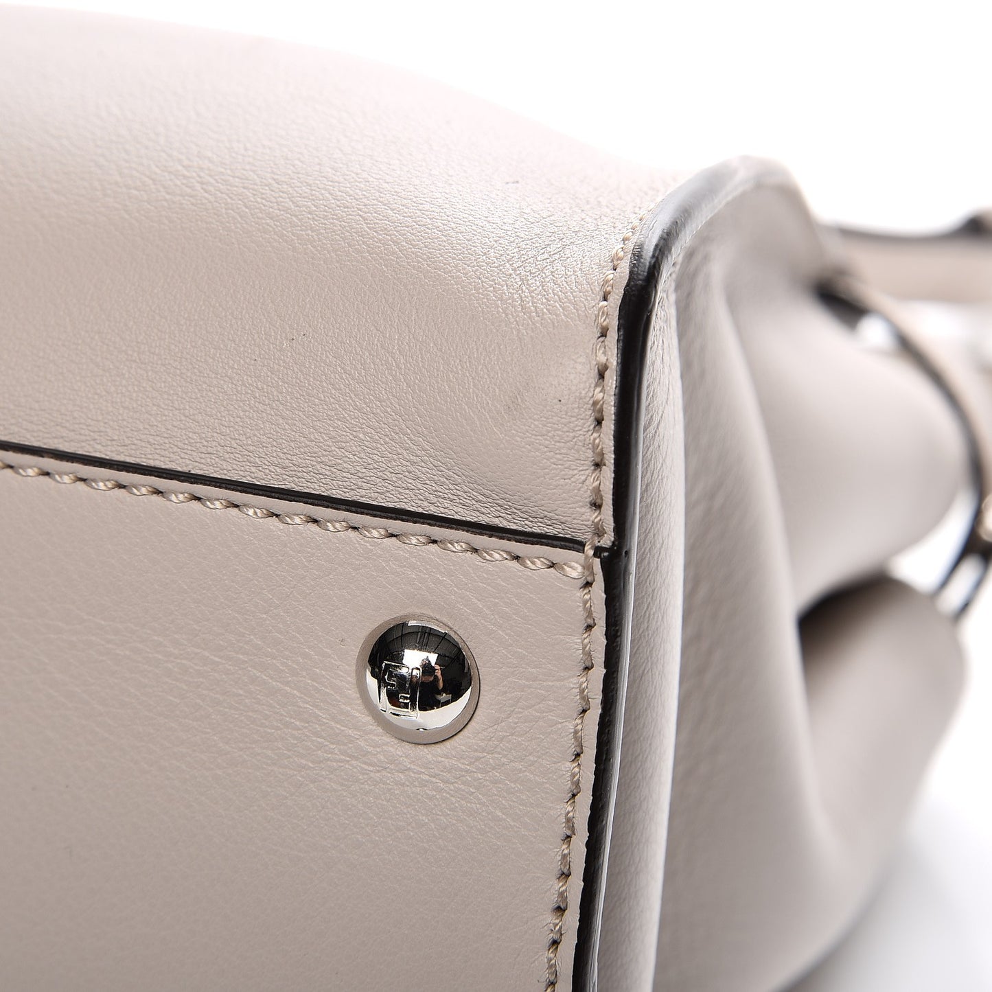 Vitello Seta Shiny Nappa Medium Peekaboo Iconic Satchel Grigio Polvere Bordeaux