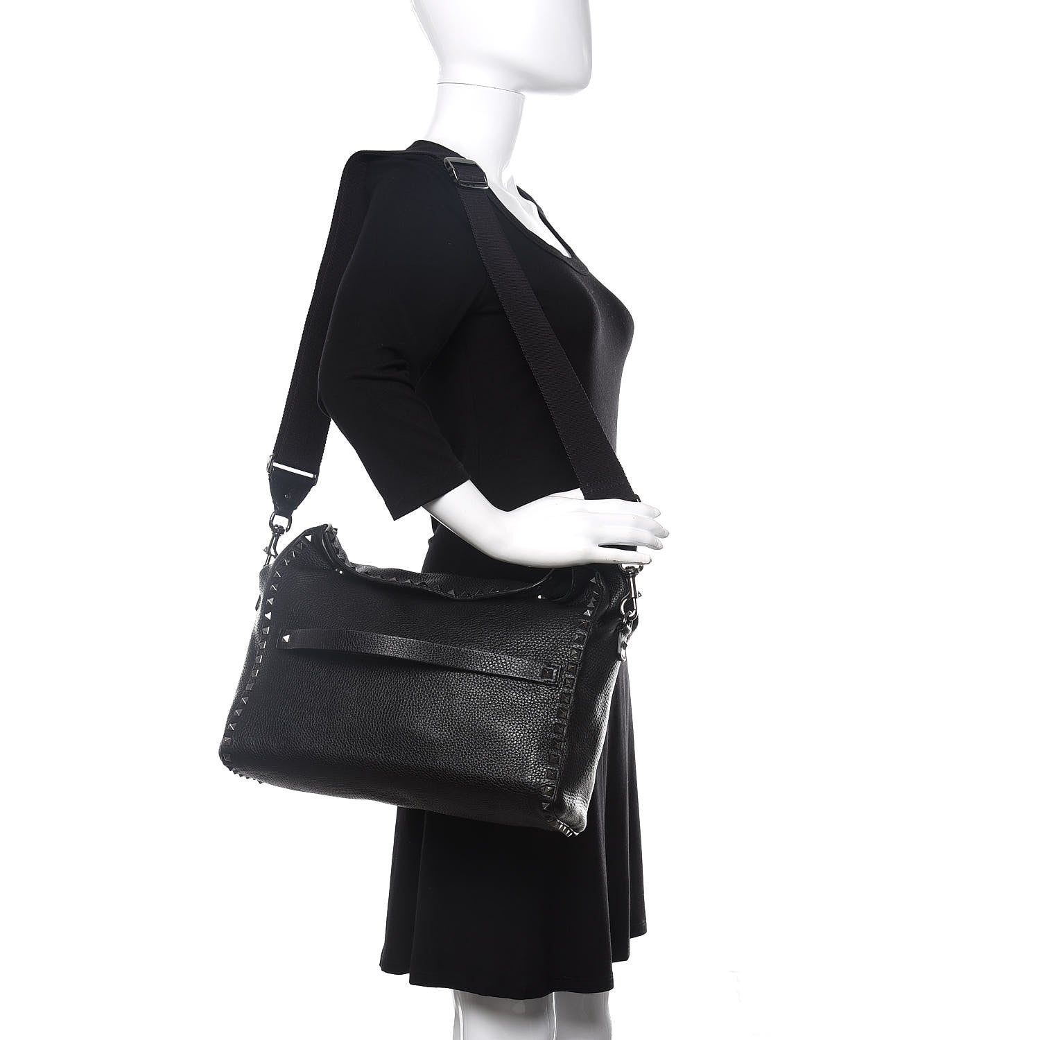 Valentino Garavani Pebbled Calfskin Rockstud Messenger Black 2 of 9