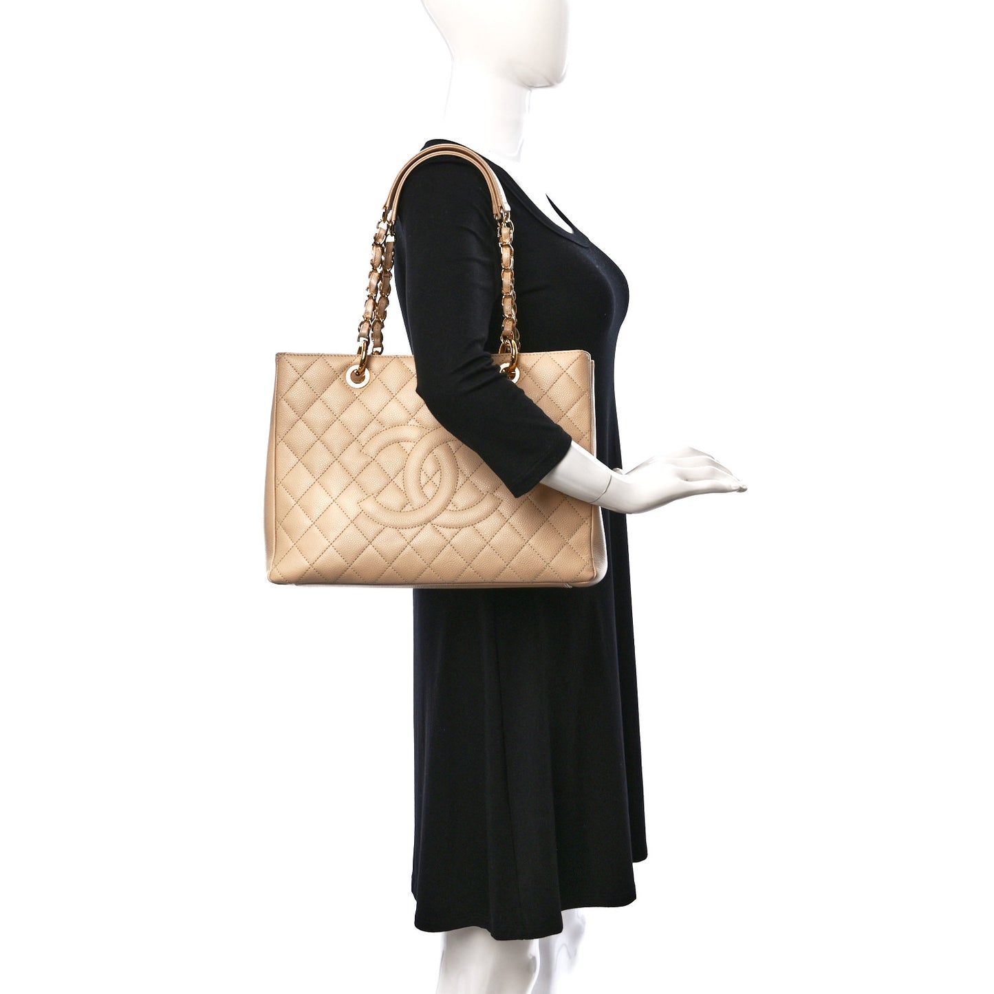 Caviar Quilted Grand Shopping Tote GST Beige Clair
