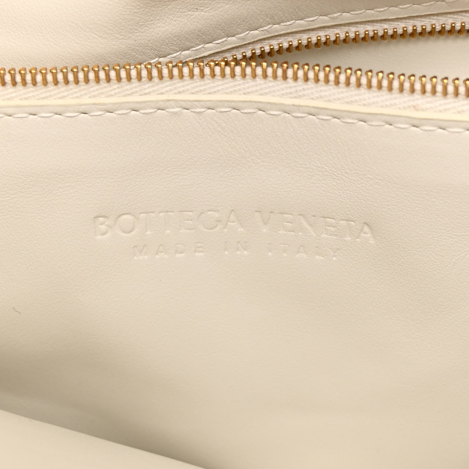 Bottega Veneta Calfskin Intrecciato Large Hop White 6 of 9