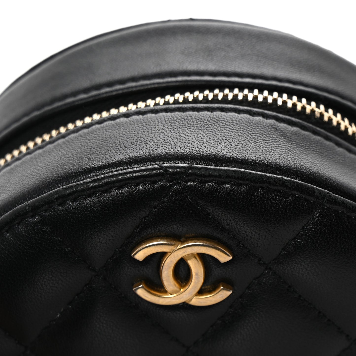 Lambskin Quilted Romance Round Clutch With Chain Black
