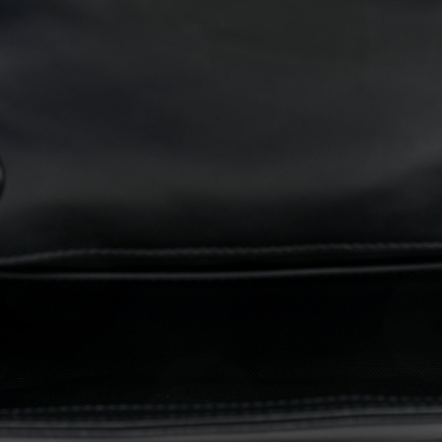 Calfskin Matelasse Monochrome Mini GG Marmont Shoulder Bag Black