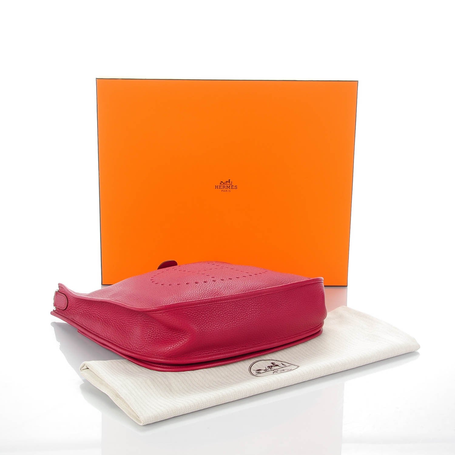 Hermes Taurillon Clemence Evelyne III GM Rubis 4 of 7