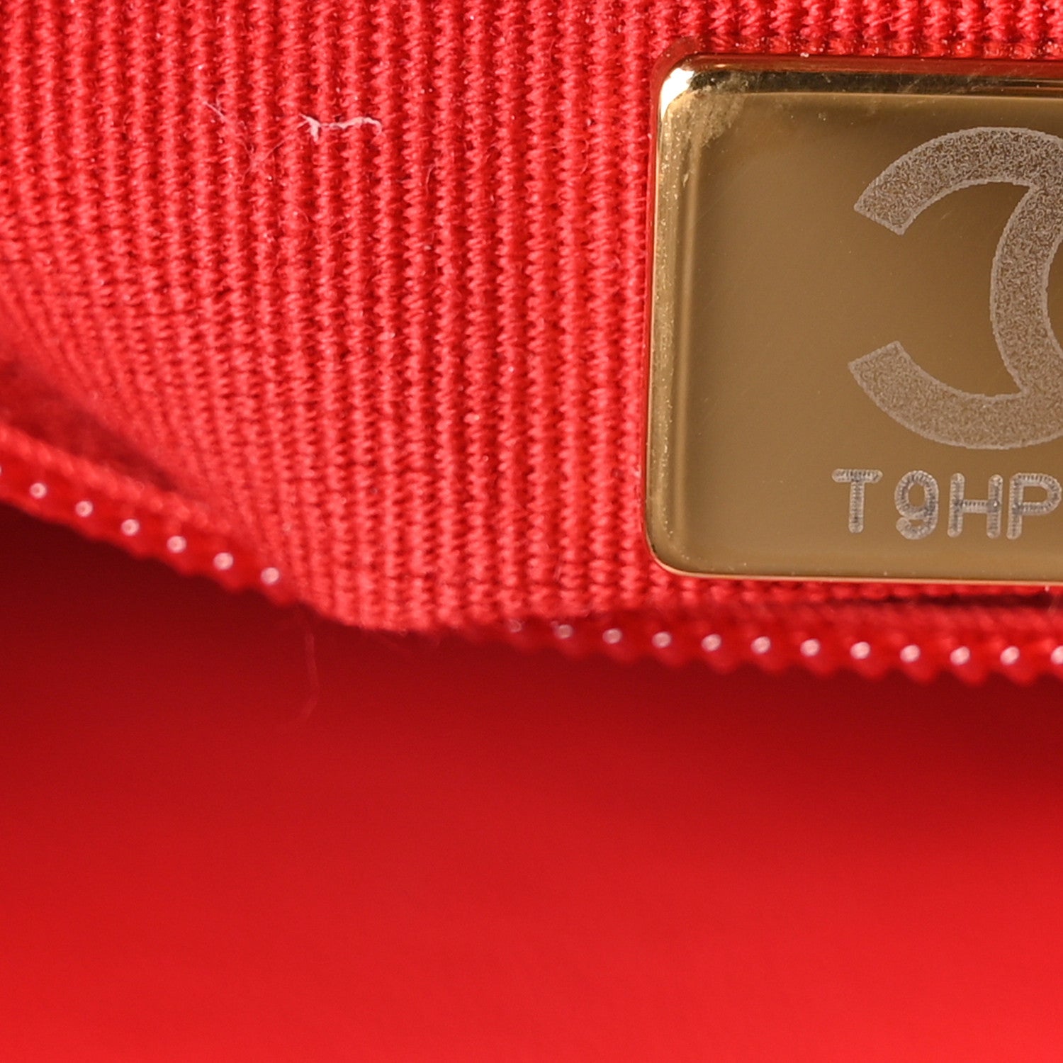 CHANELれい Chanel Shiny Aged Calfskin Quilted Nano Kelly Shopper Red 1838656