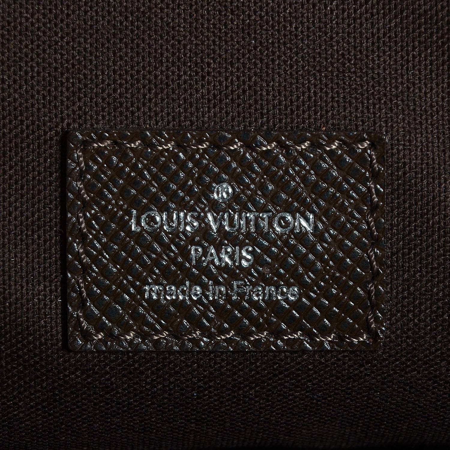 Louis Vuitton Taiga Dimitri Grizzli 6 of 7