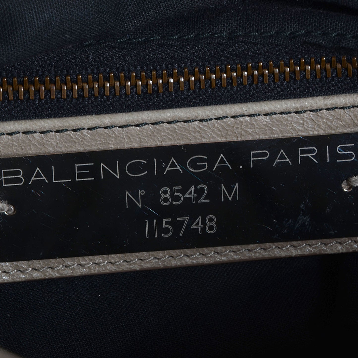 Agneau Classic Hardware City Papyrus