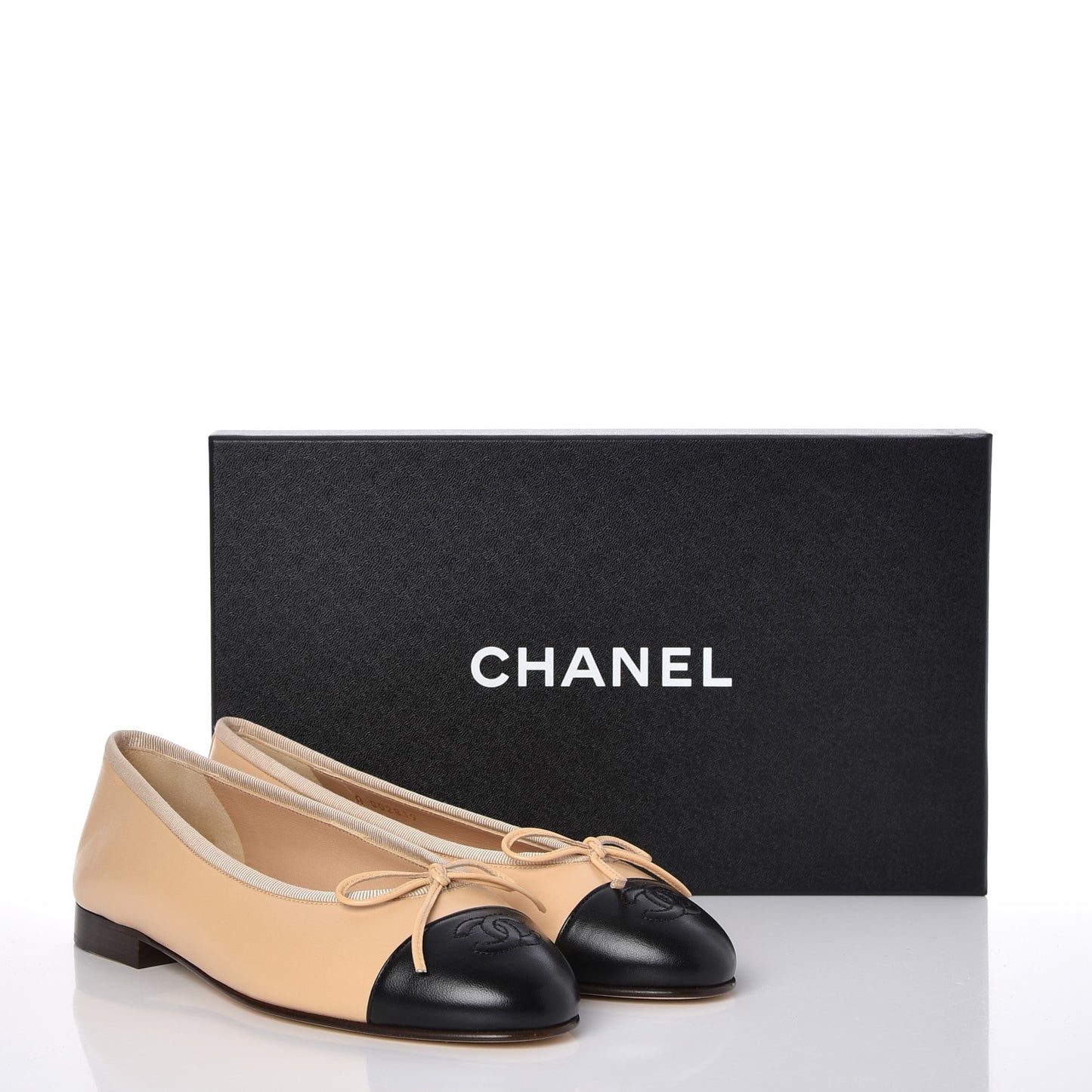 Lambskin Cap Toe CC Ballerina Flats 36.5 Beige Black