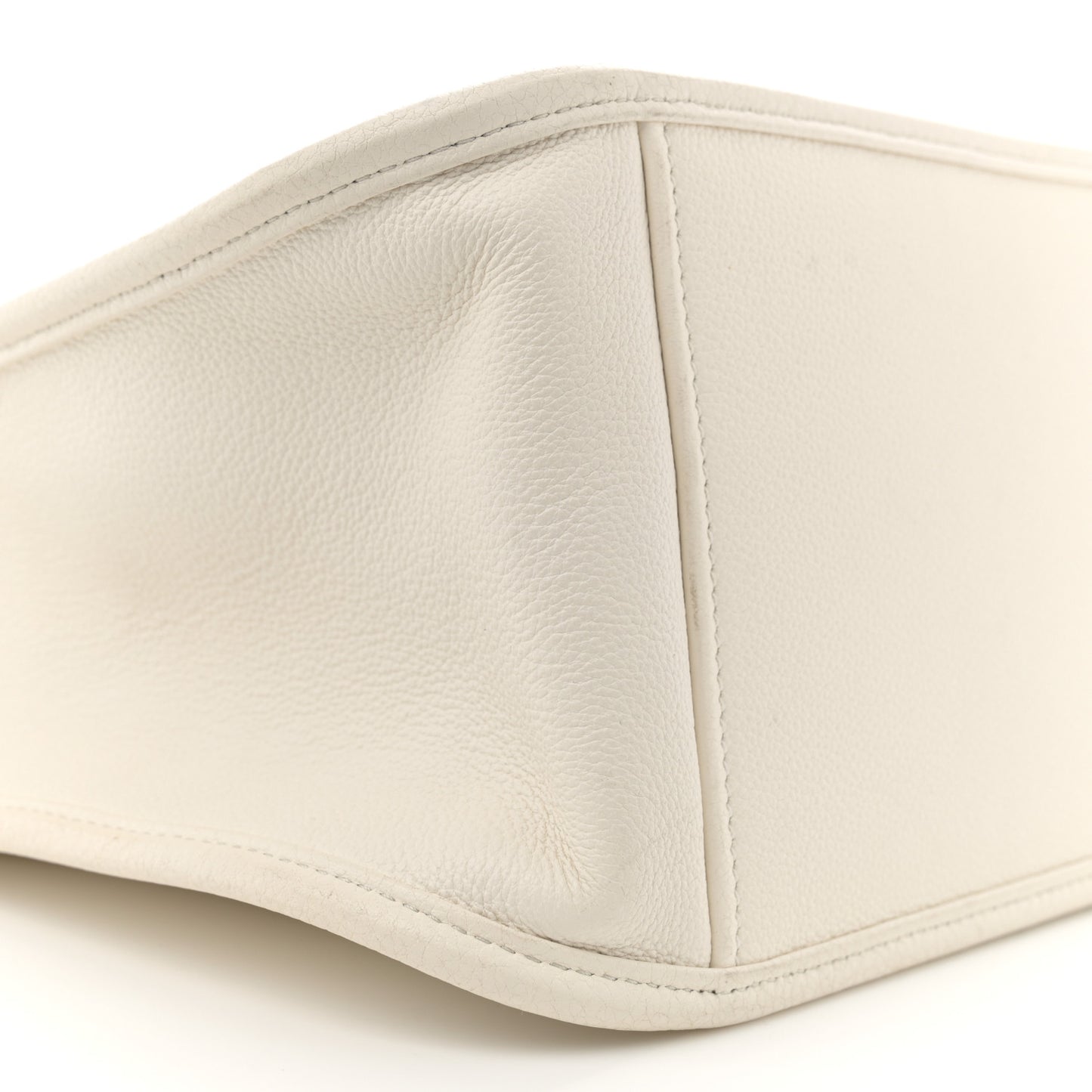 Vitello Daino Soft Hobo Messenger Bag White