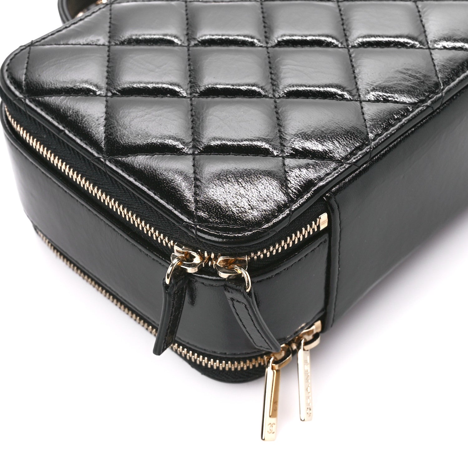 Chanel Shiny Lambskin Quilted CC Vanity Case Black 10 of 12