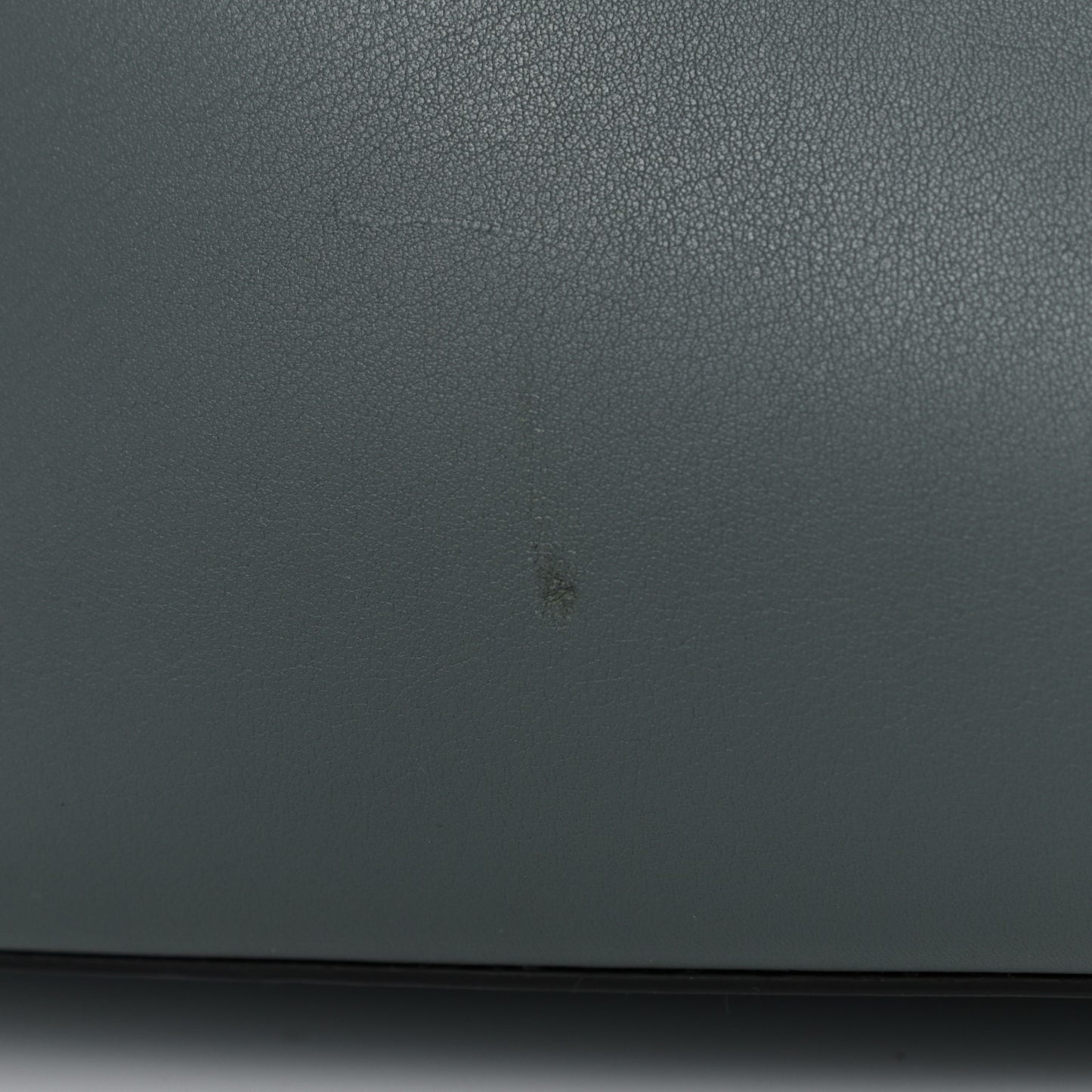 Vitello Seta Elaphe Nappa Grommet Medium Peekaboo Iconic Satchel Grey