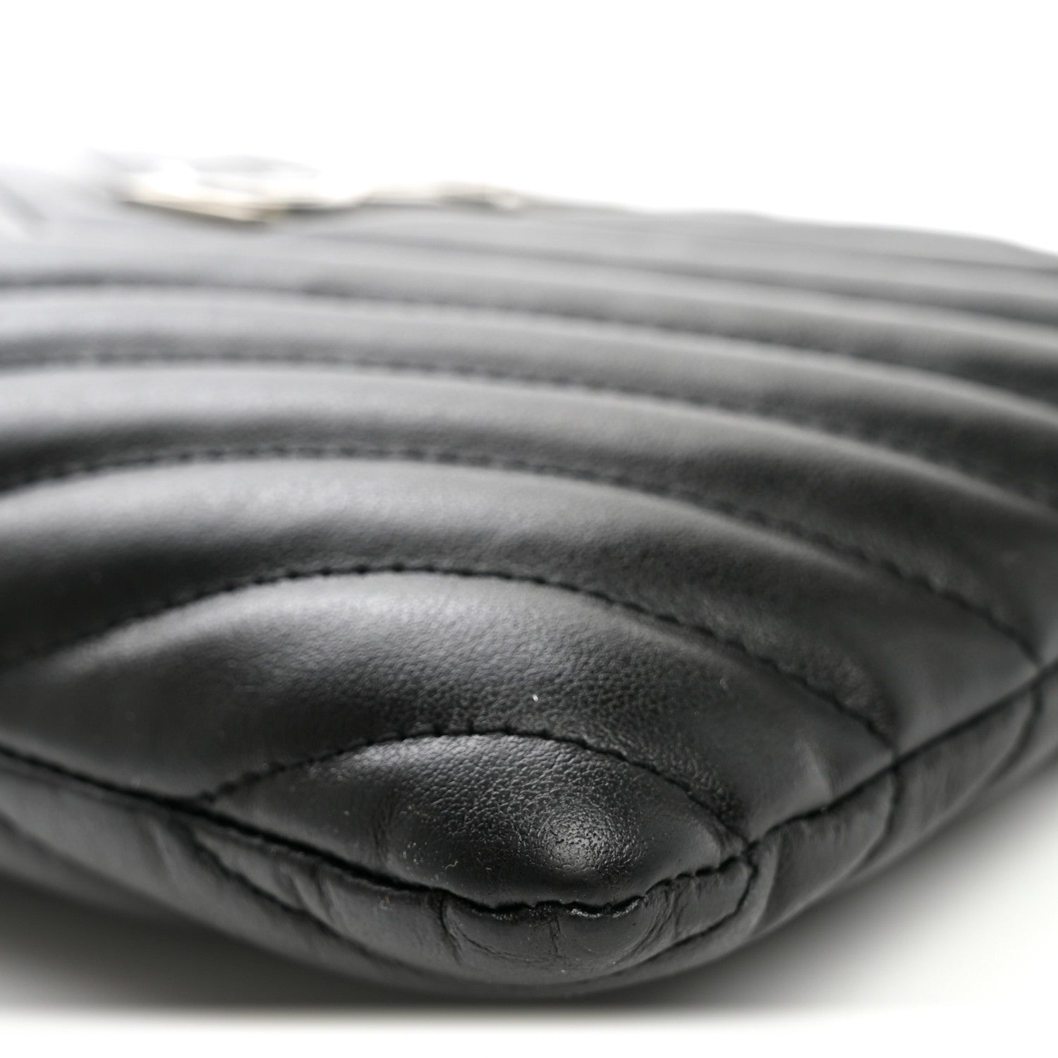 Saint Laurent Calfskin Matelasse Chevron Monogram Pouch Black 10 of 11