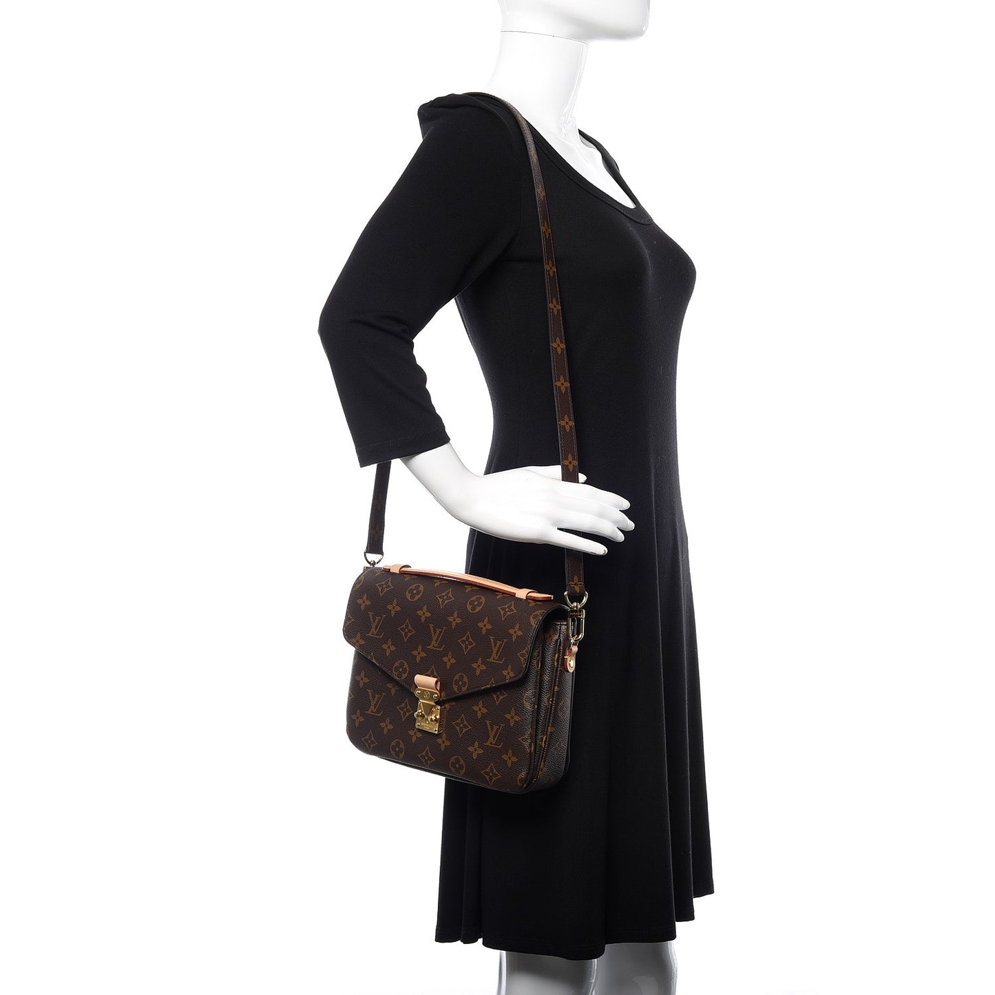 Monogram Pochette Metis