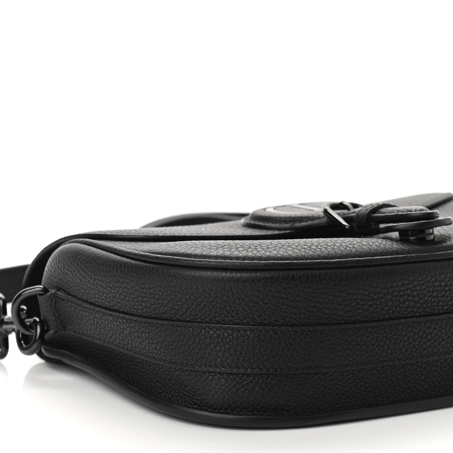 Grained Calfskin Medium Bobby Flap Black