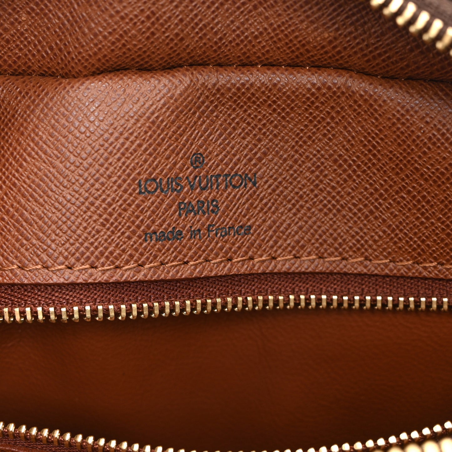 Monogram Nil 28