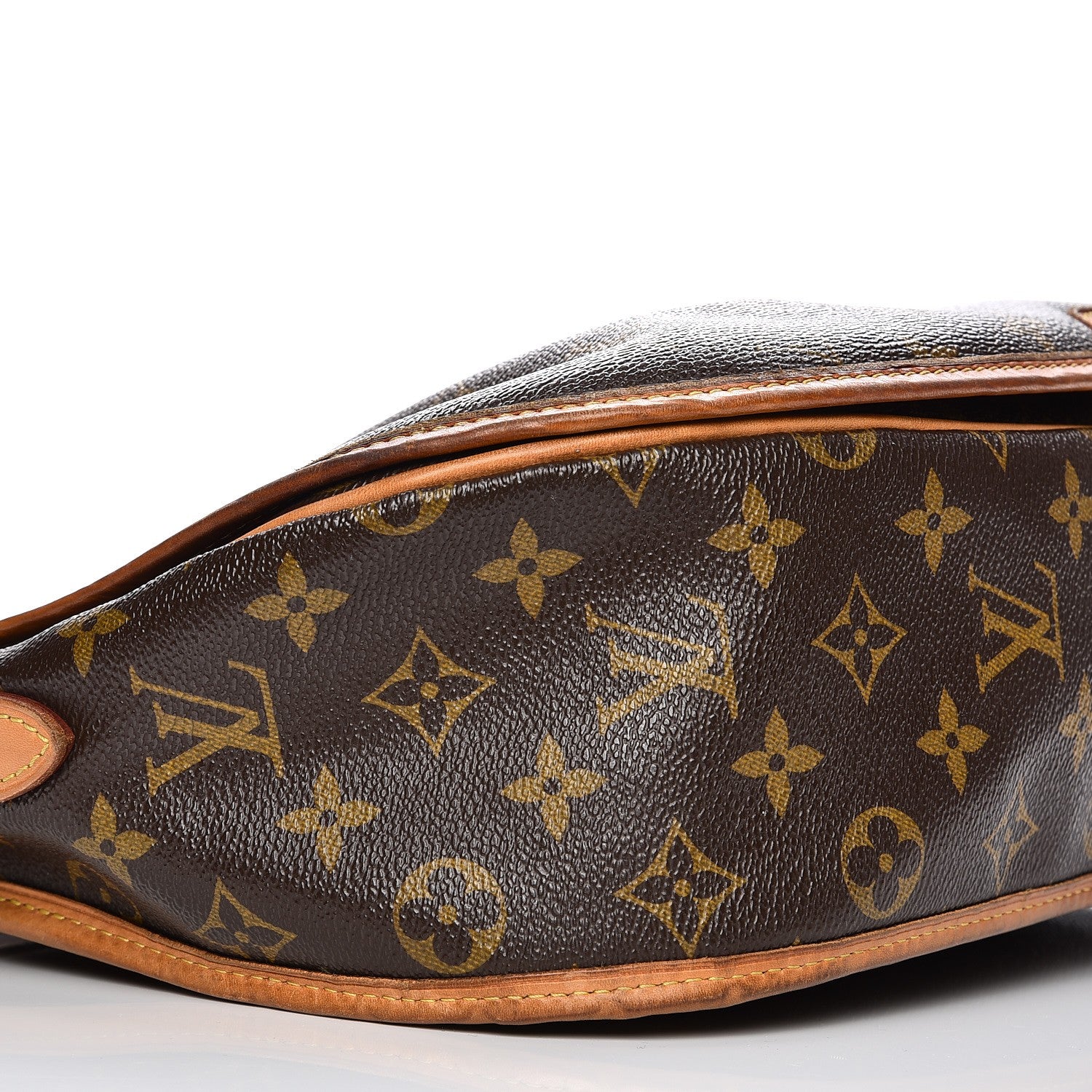 Louis Vuitton Monogram Menilmontant MM 13 of 16