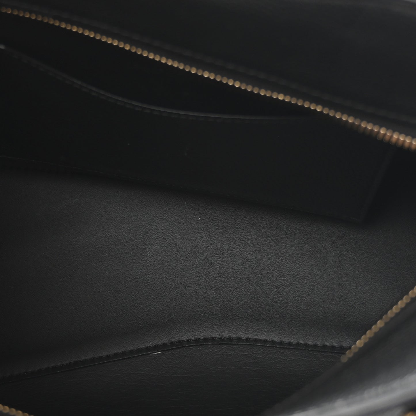 Grained Calfskin Neo Classic Gold Hardware S City Black Black