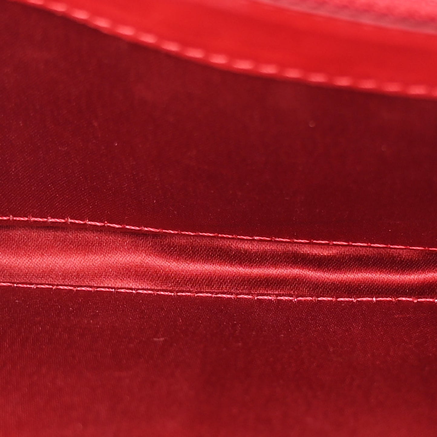 Patent Calfskin Quilted Brilliant East West Flap Clutch Red