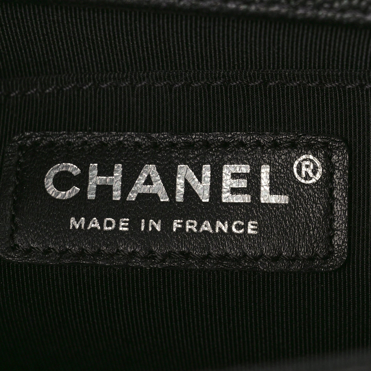 Caviar Quilted Medium Boy Flap So Black