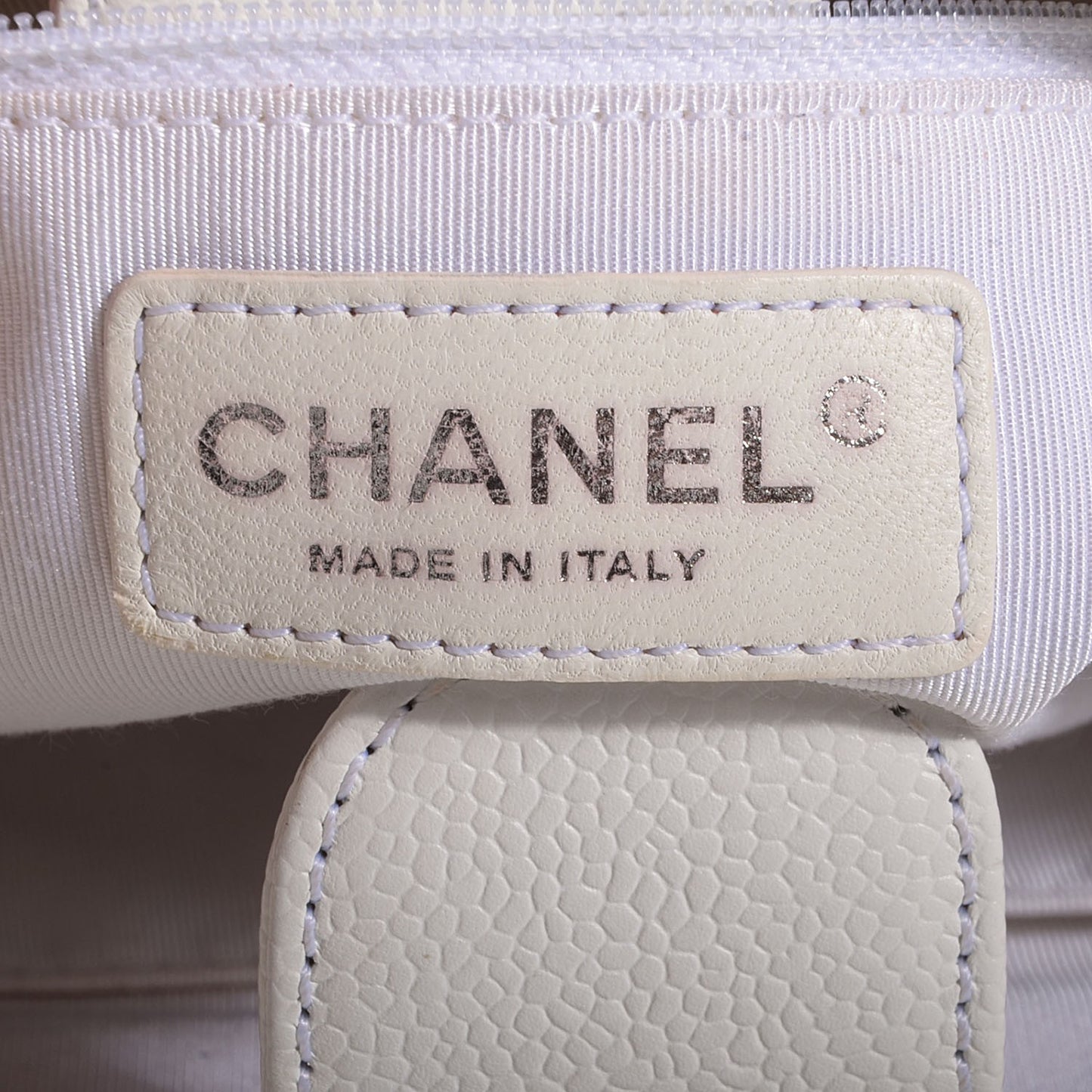 Caviar Quilted Petit Shopping Tote PST White