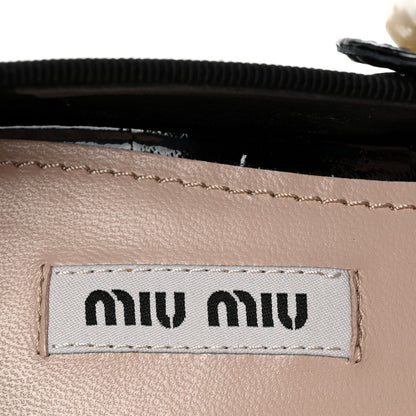 Miu Miu Vernice Chain Pearl Mary Jane Pumps 36.5 Black White 8 of 9