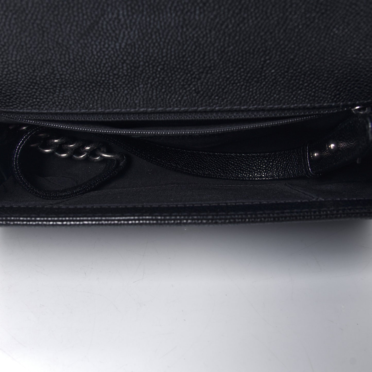 Caviar Quilted New Medium Boy Flap Black