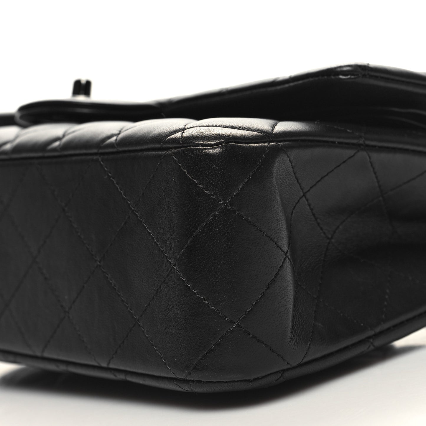 Lambskin Quilted Medium Double Flap So Black