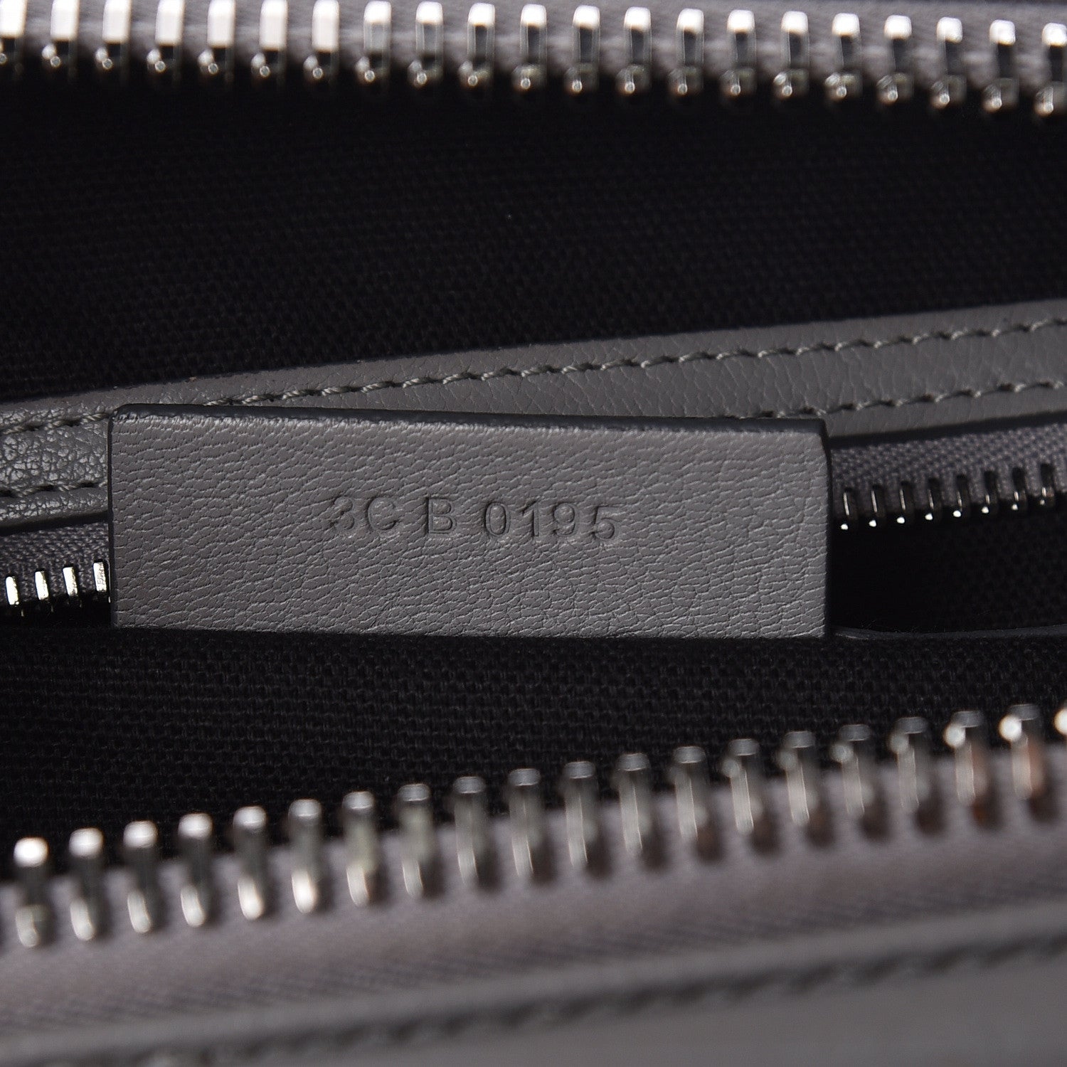 Givenchy Sugar Goatskin Small Antigona Pearl Grey 7 of 18