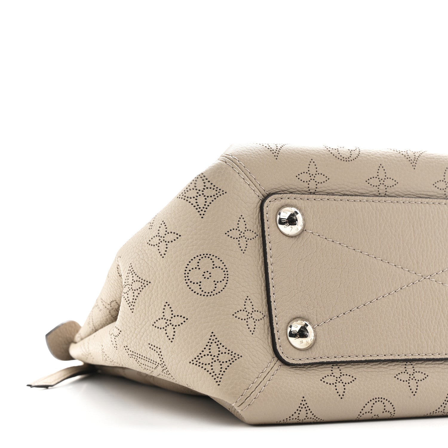 Louis Vuitton Mahina Babylone Chain BB Galet 9 of 10