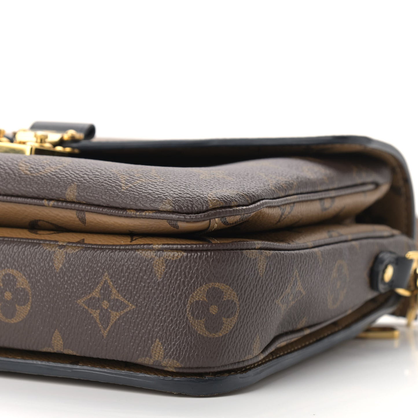 Reverse Monogram Pochette Metis