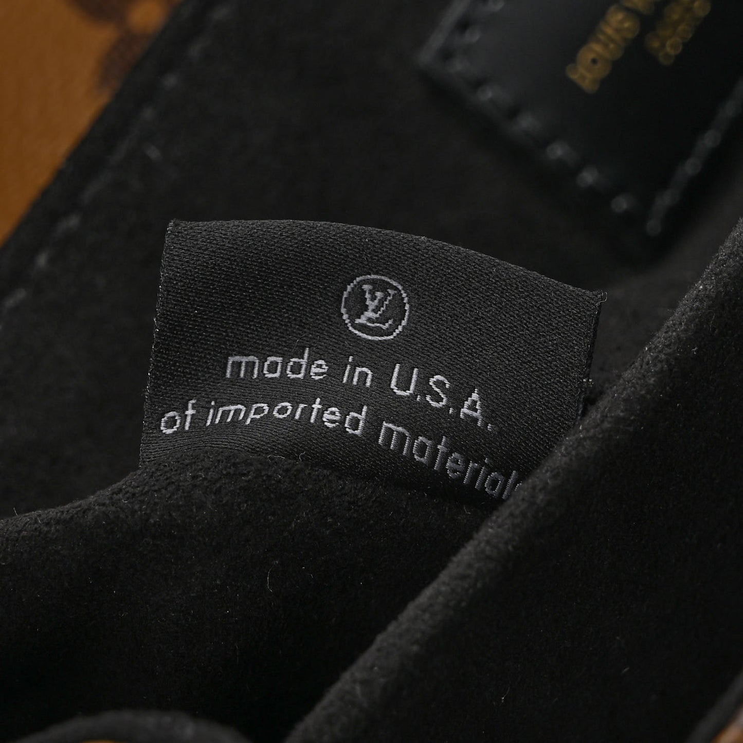 Reverse Monogram Pochette Metis
