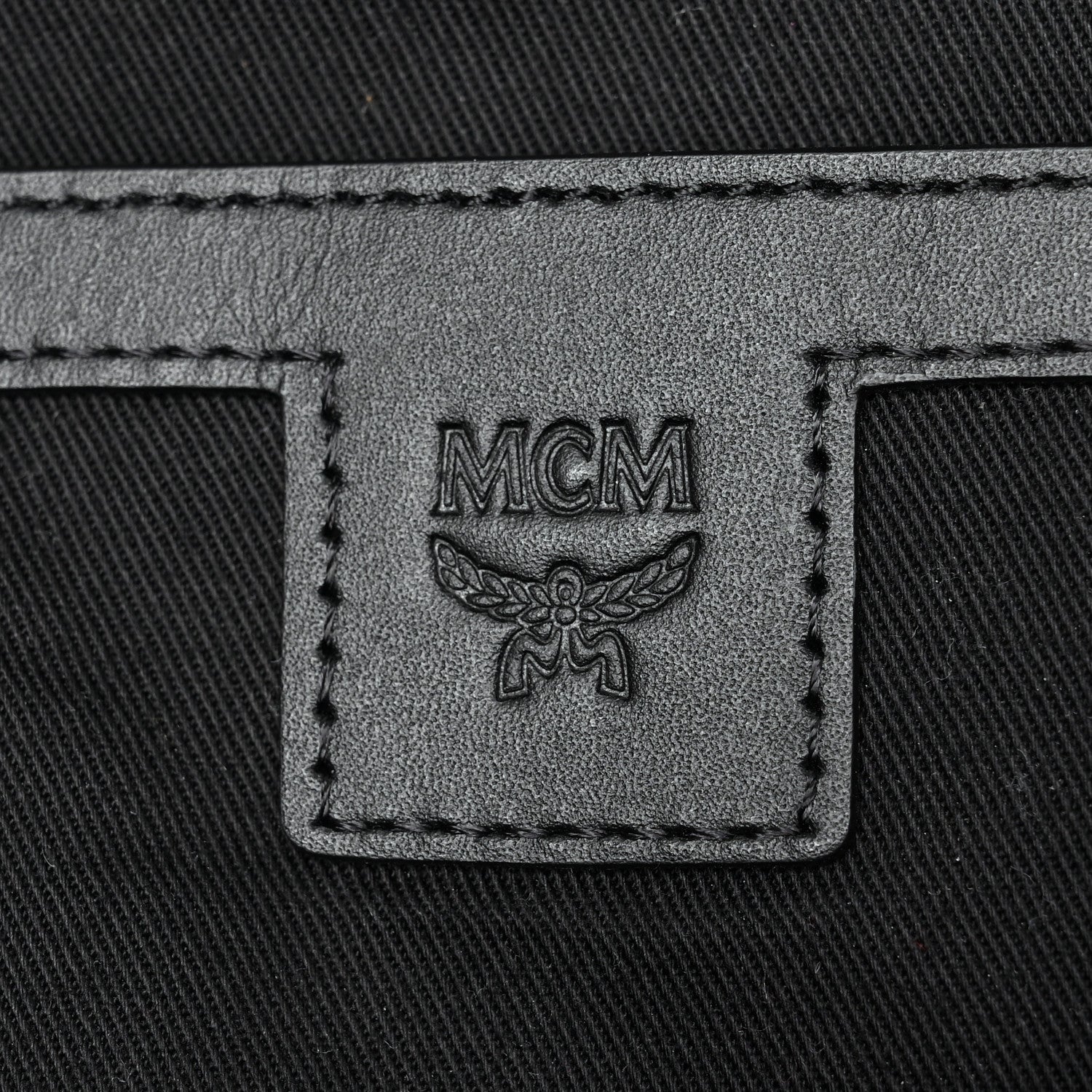 MCMブラック MCM Grained Calfskin Visetos Color Splash Medium Backpack Black