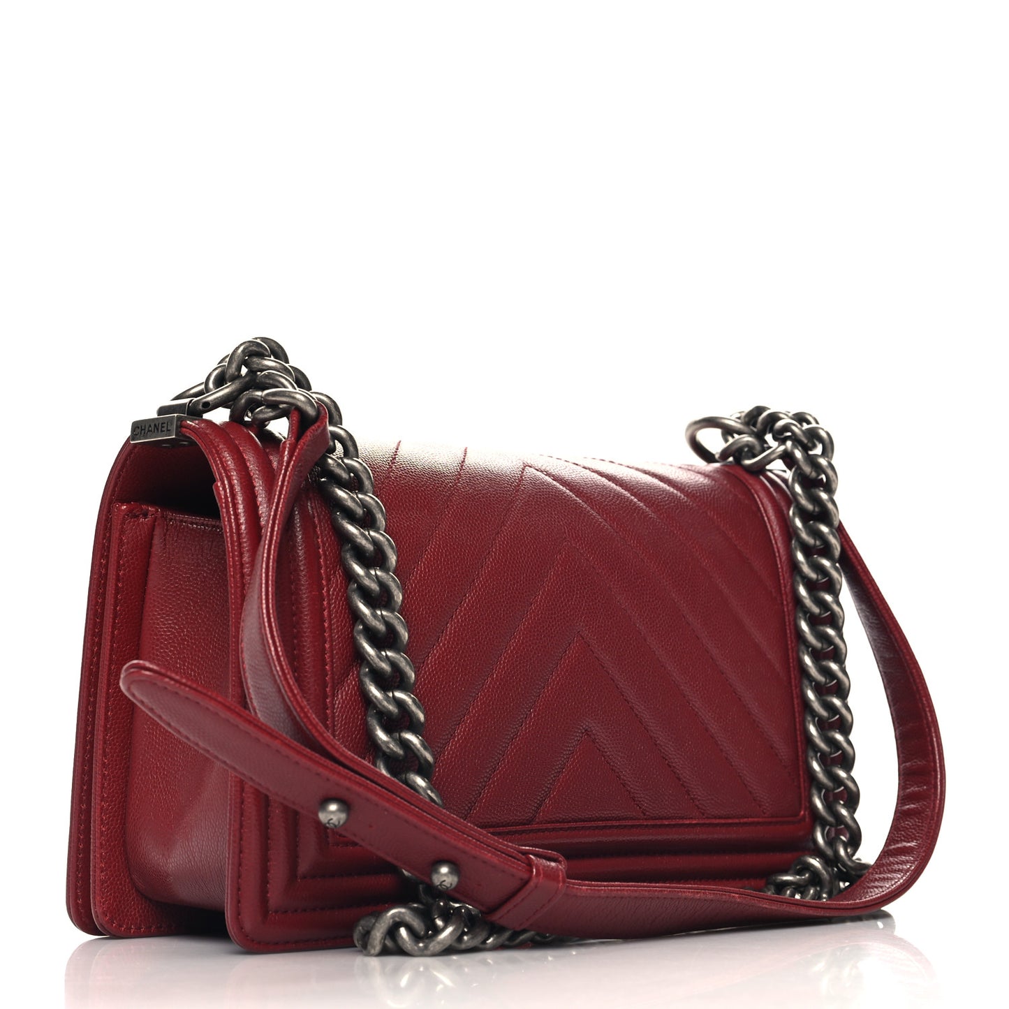 Caviar Chevron Quilted Medium Boy Flap Red