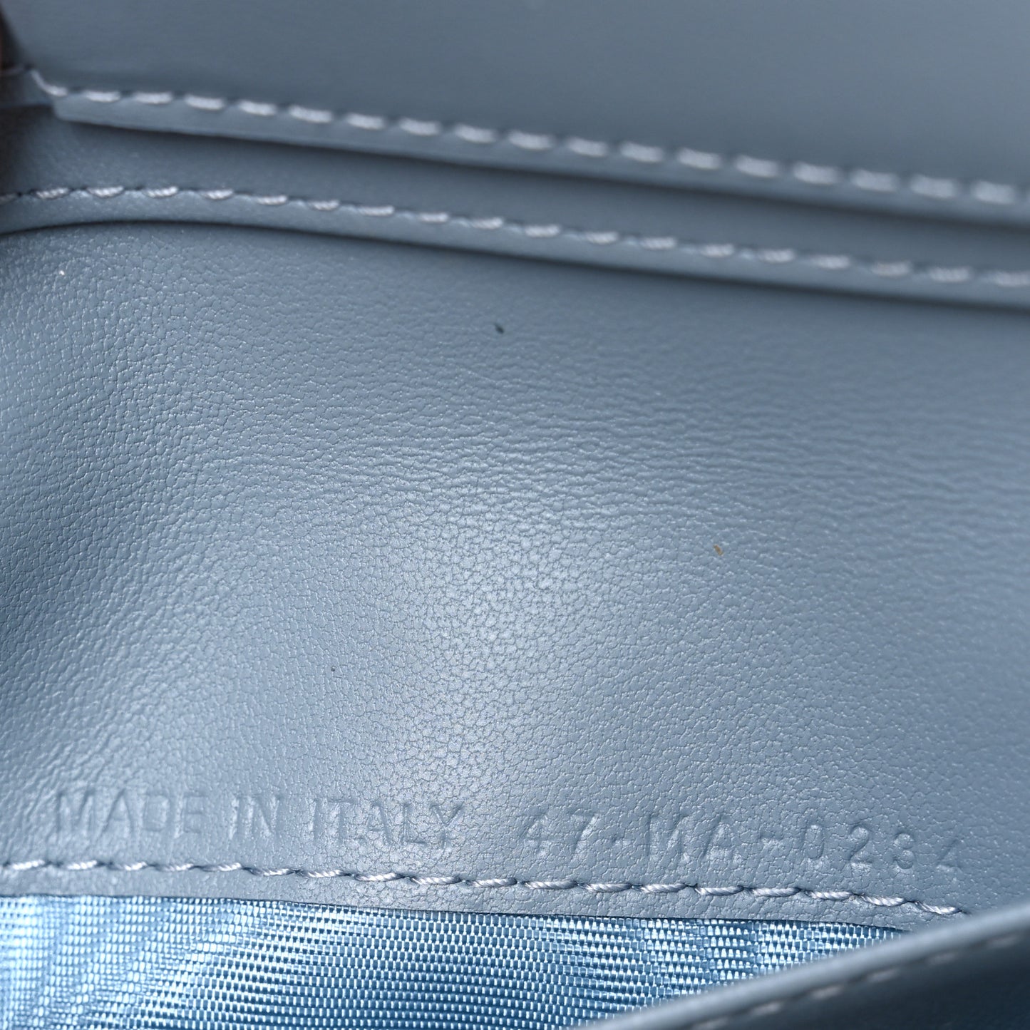Grained Calfskin Supple Cannage Caro Dahlia Wallet Cloud Blue