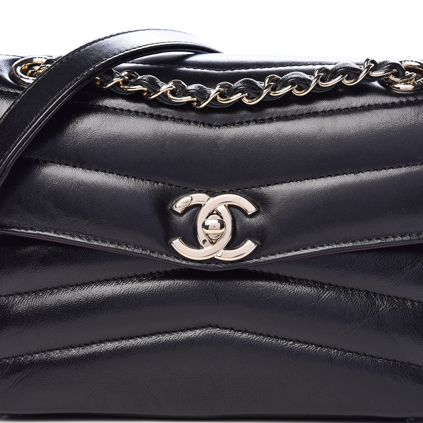 Shiny Lambskin Quilted Small Chevron Miroir Black