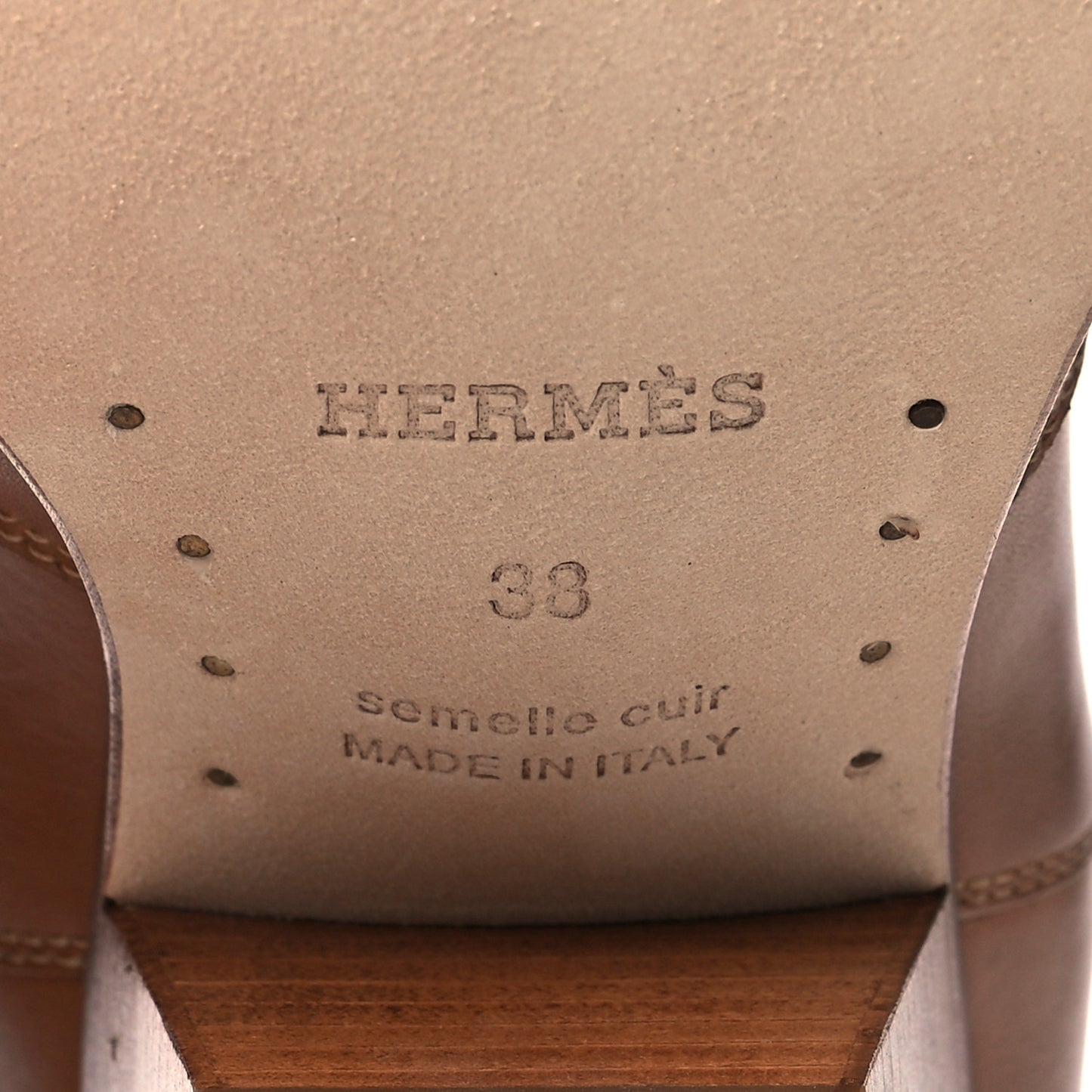 Calfskin Womens Vegas Ankle Boot 38 Naturel