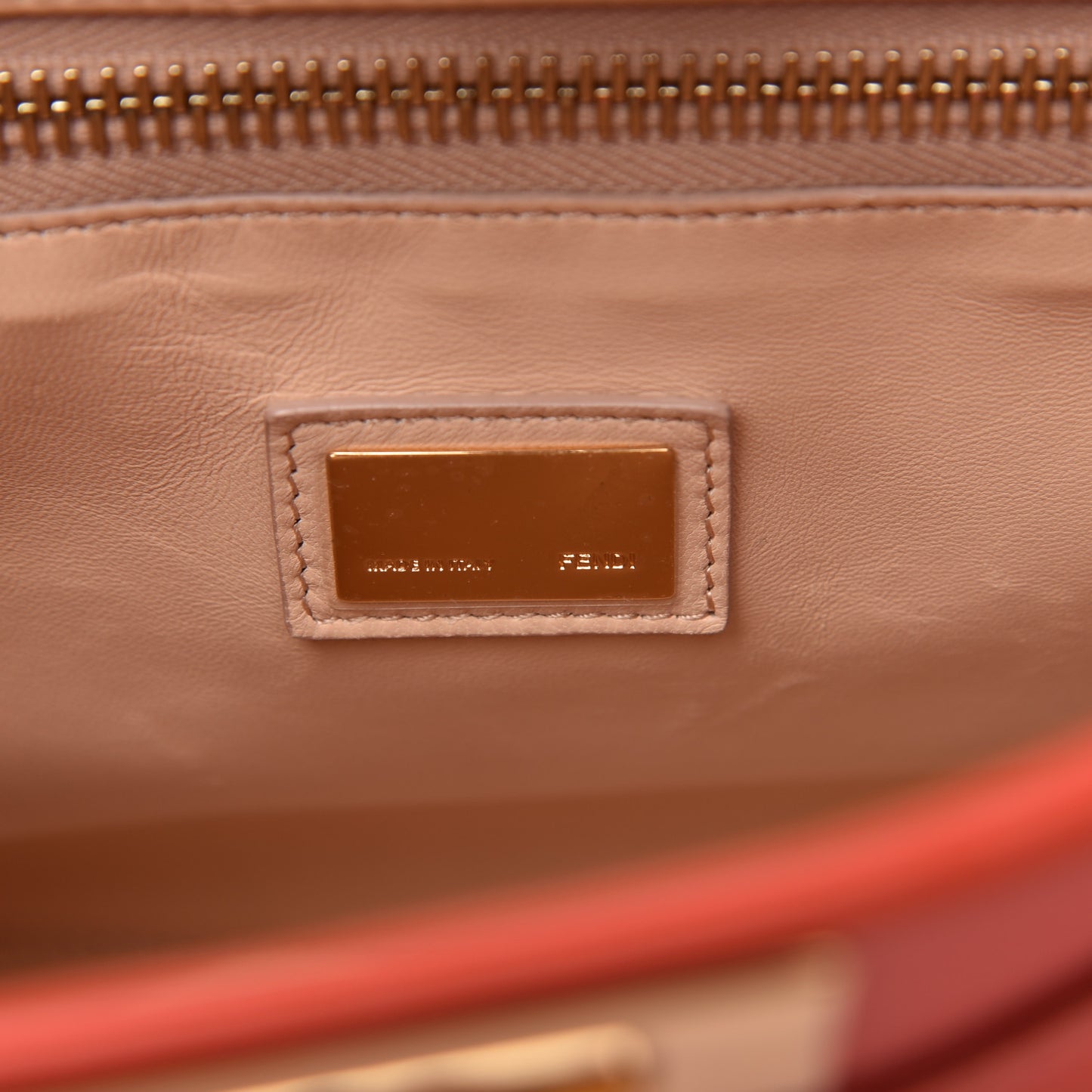 Vitello Morgan Shiny Nappa Medium Peekaboo Iconic Satchel Papavero